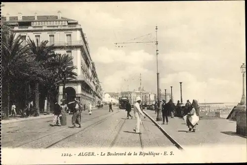 Ak Algier Alger Algerien, Le Boulevard de la Republique