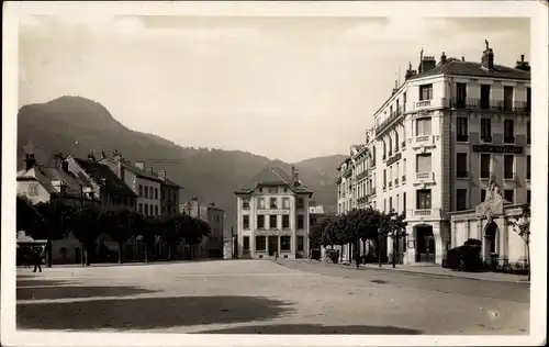 Ak Saint Claude Jura, Place du Pré