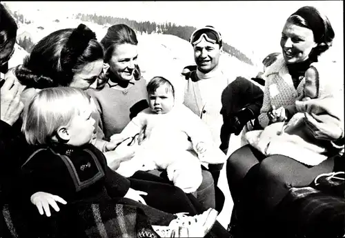 Ak Urlaub der niederländischen Königsfamilie 1969, Prinzen