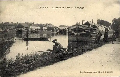 Ak Laroche Migennes Yonne, Le Bassin du Canal de Bourgogne, Ruderboot, Boote