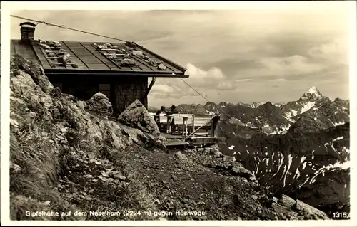 Ak Oberstdorf im Oberallgäu, Gipfelhütte auf dem Nebelhorn, Hochvogel