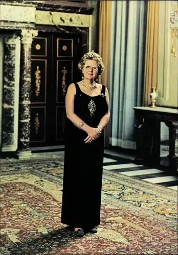Ak Königin Juliana der Niederlande, Portrait