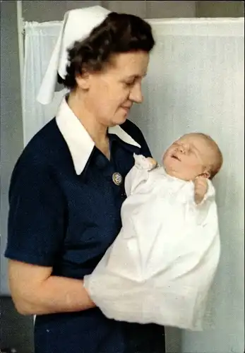 Ak Krankenschwester mit Prinz Willem Alexander der Niederlande
