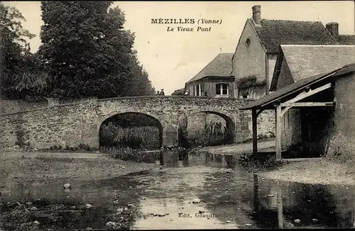 Ak Mézilles Yonne, Le Vieux Pont