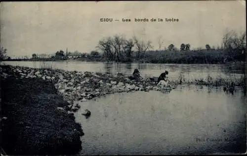 Ak Diou Allier, Les bords de la Loire