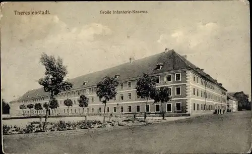 Ak Terezín Theresienstadt Region Aussig, Große Infanterie-Kaserne