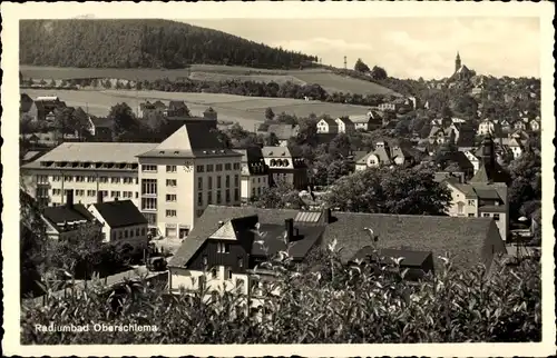 Ak Oberschlema Bad Schlema im Erzgebirge Sachsen, Blick auf den Ort mit Umgebung