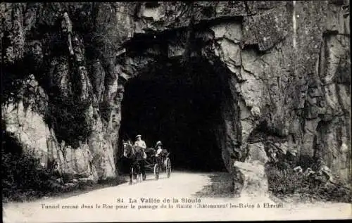 Ak Allier Frankreich, La Vallee de la Sioule, Tunnel, Route Chateauneuf les Bains a Ebreuil