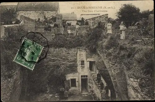 Ak Doué la Fontaine Maine et Loire, Une Cave d'habitation