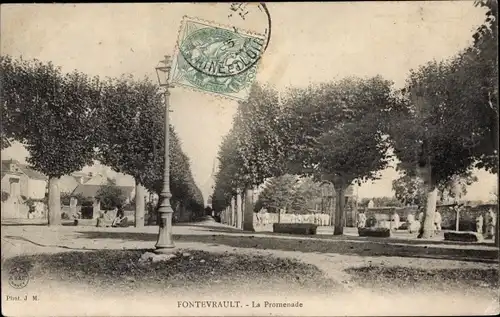 Ak Fontevrault Maine-et-Loire, La Promenade