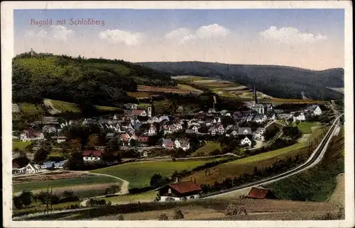 Ak Nagold im Schwarzwald, Totalansicht der Ortschaft mit Schlossberg