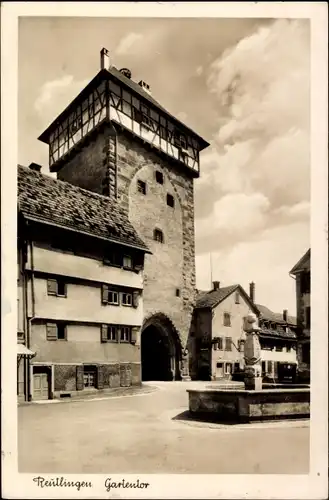 Ak Reutlingen in Württemberg, Gartentor, Brunnen