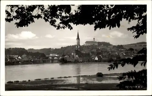 Ak Vilshofen an der Donau Niederbayern, Panoramaansicht von Ortschaft, Kirche