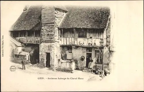 Ak Gien Loiret, Ancienne Auberge du Cheval Blanc