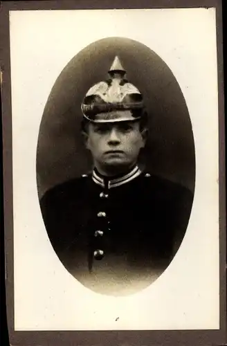 CdV Soldat, Kaiserreich, Uniform, Portrait, Pickelhaube