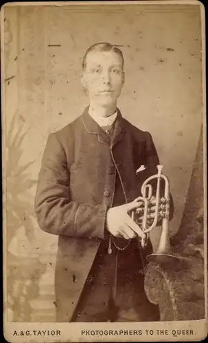 Foto Portrait, Musiker mit Trompete
