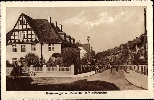 Ak Wittenberge an der Elbe Prignitz, Putlitzstraße mit Altersheim