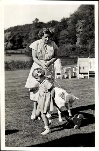 Ak Soestdijk Utrecht, Juliana der Niederlande mit Prinzessin Marijke 1951