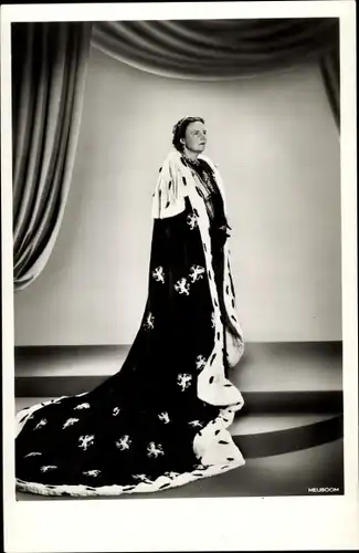 Ak Königin Juliana der Niederlande, Staatsieportret 1948, Umhang