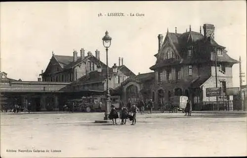 Ak Lisieux Calvados, La Gare, Straßenansicht