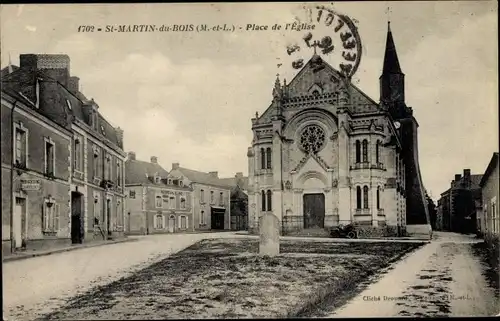 Ak Saint Martin du Bois Maine et Loire, Place de l'Eglise