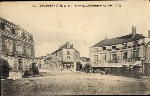 Ak Beaupréau Maine et Loire, Place des Messageries, Rue Saint Gilles