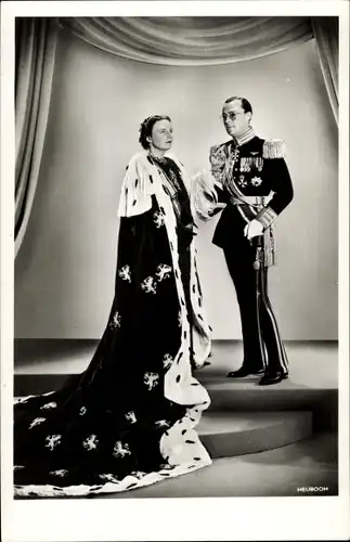 Ak Königin Juliana der Niederlande, Staatsieportret 1948, Umhang, Bernhard zur Lippe Biesterfeld