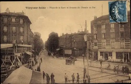 Ak Vitry sur Seine Val de Marne, Place de la Gare, Avenue du Chemin de Fer