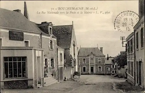 Ak Bouchemaine Maine-et-Loire, La Rue Nationale vers la Poste, La Mairie