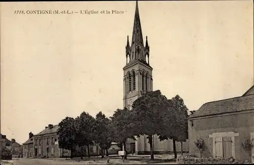 Ak Contigné Maine et Loire, L'Eglise et la Place