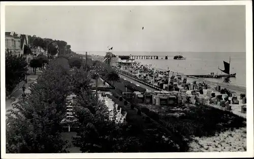 Foto Ak Seebad Binz auf Rügen, Am Strande