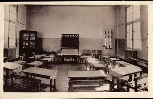 Ak Migennes Yonne, Ecole Maternelle, Rue Victor Hugo, Salle des Petits
