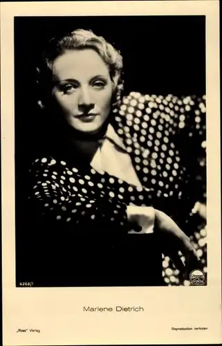 Ak Schauspielerin Marlene Dietrich, Portrait, Ross Verlag Nr. 6268/1