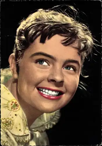 Ak Schauspielerin Sabine Sinjen, Portrait