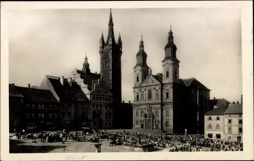 Ak Klatovy Klattau Region Pilsen, Ringplatz, Rathaus, Schwarzer Turm, Jesuitenkirche