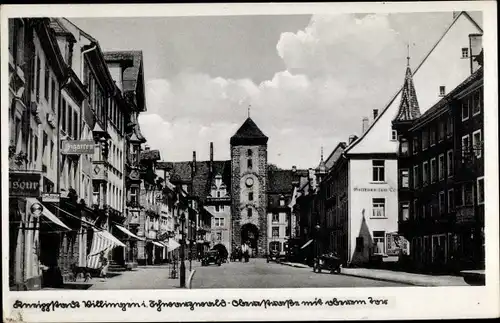 Ak Villingen Schwenningen im Schwarzwald, Obere Straße mit Oberem Tor