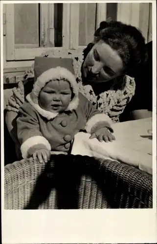 Ak Grindelwald Kt. Bern Schweiz, Prinzessin Beatrix der Niederlande als Baby, Königin Juliana, 1939