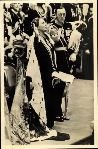 Ak Königin Juliana mit Prinz Bernhard zur Lippe Biesterfeld, Krönung 1948
