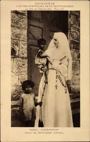 Ak Visakhapatnam Vizagapatam Indien, Soeurs de Saint Joseph d'Annecy, Missionsschwester mit Kindern