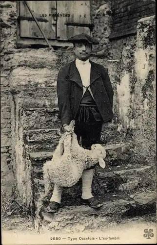 Ak Type Ossalois, L'exfavori, Mann in Tracht, Lamm