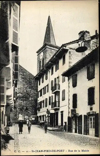 Ak Saint Jean Pied de Port Pyrénées Atlantiques, Rue de la Mairie
