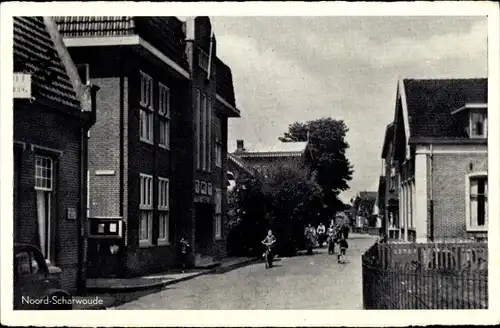 Ak Noord Scharwoude Langedijk Nordholland Niederlande, Straßenpartie, Häuser