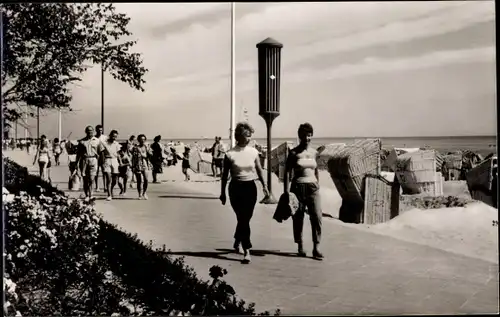 Ak Ostseebad Grömitz in Holstein, Promenade