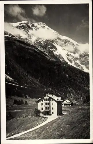 Foto Ak Südtirol, Gasthaus im Tal, Dolomiten