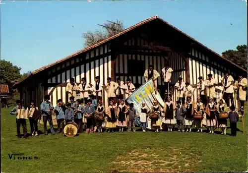 Ak Mont de Marsan Landes, Groupe Folklorique Basco Landais Elan, Hirten auf Stelzen
