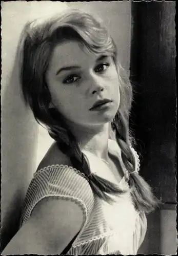 Ak Schauspielerin Marion Michael, Portrait