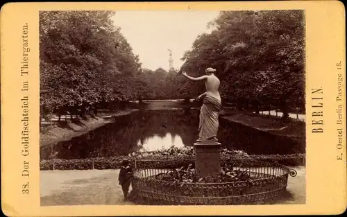 Foto Oertel, Eduard, Berlin Tiergarten, um 1875, Goldfischteich im Tiergarten