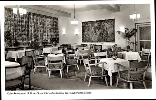 Ak Garmisch Partenkirchen in Oberbayern, Café Nuss im Olympiahaus Skistadion