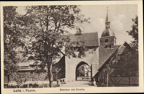 Ak Loitz in Vorpommern, Steintor, Kirche
