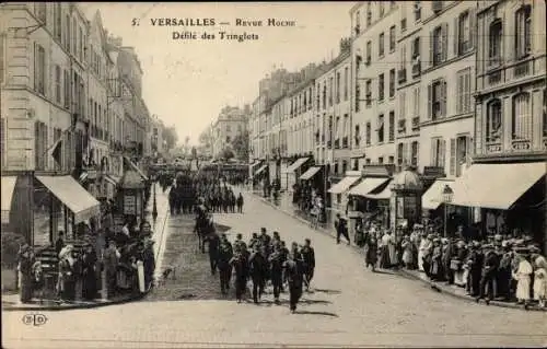 Ak Versailles Yvelines, Revue Hoche, Defile des Tringlots
